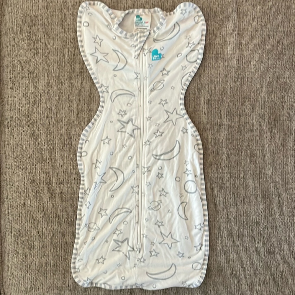 Love to Dream Baby Swaddle White/Grey Moon and Star